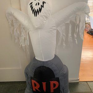Halloween Inflatable Ghost Decoration